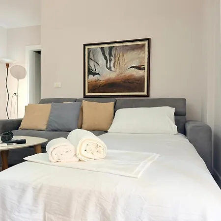 Nicol Apartament *